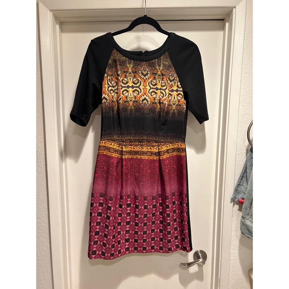 3/$10! Graphic Half Sleeve Dress